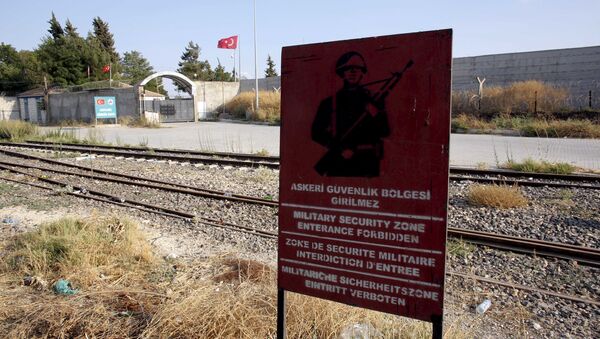 Zone de sécurité militaire à Karkamis, à la frontière turco-syrienne - Sputnik Afrique