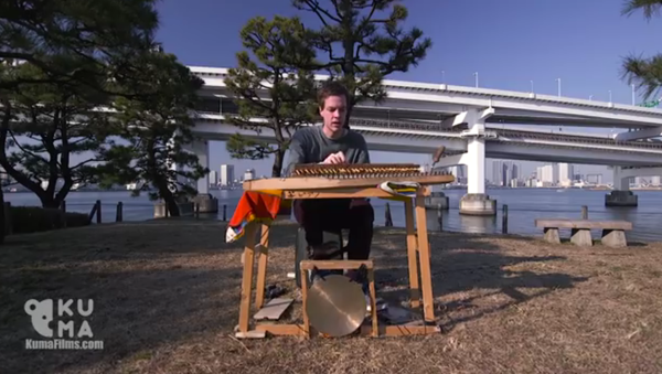 Un piano créé avec des baguettes japonaises - Sputnik Afrique