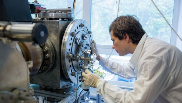 Des scientifiques russes créent un générateur de plasma unique - Sputnik Afrique
