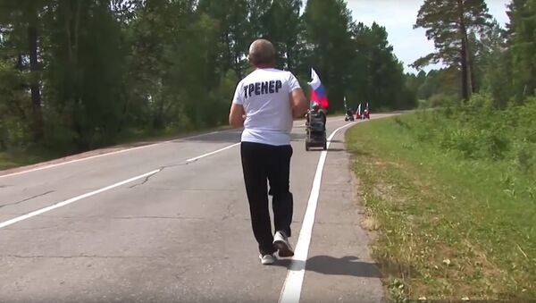 65 ans, invalide, ce Russe parcourt 5.000 km en courant! - Sputnik Afrique