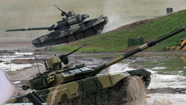 Des chars T-90 durant des exercices militaires - Sputnik Afrique