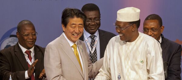 Le premier ministre japonais Shinzo Abe à Nairobi - Sputnik Afrique