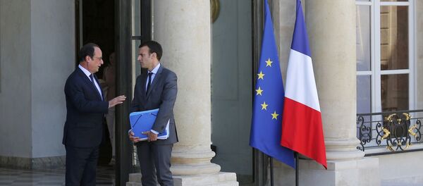 Francois Hollande et Emmanuel Macron - Sputnik Afrique
