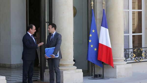 Francois Hollande et Emmanuel Macron - Sputnik Afrique