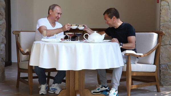 Le président Medvedev et le premier ministre Poutine à Krasnaya Polyana - Sputnik Afrique