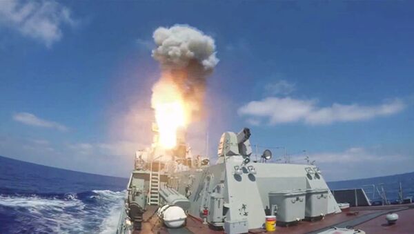 Missile de croisière Kalibr tiré depuis un navire - Sputnik Afrique
