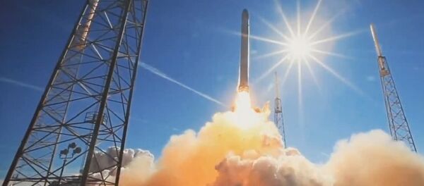 Une fusée Falcon 9 - Sputnik Afrique