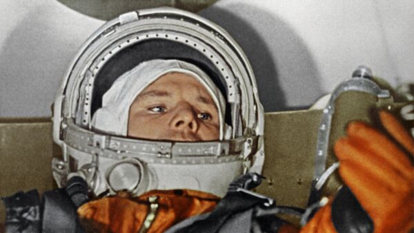 Le célèbre cosmonaute Youri Gagarine «pose le pied» sur le sol américain - Sputnik Afrique