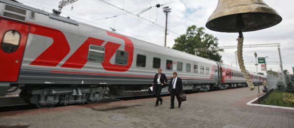 ОАО РЖД презентовала уникальный поезд - передвижной выставочно-лекционный комплекс (ПВЛК) ОАО РЖД презентовала уникальный поезд - передвижной выставочно-лекционный комплекс (ПВЛК) - Sputnik Afrique