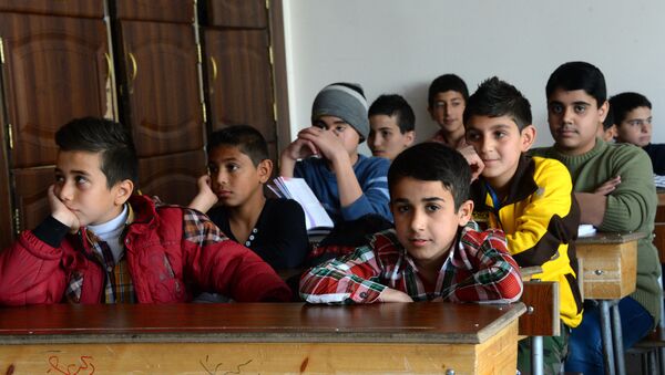 Школа в Дамаске, где участся дети погибших военнослужащих сирийской армии - Sputnik Afrique