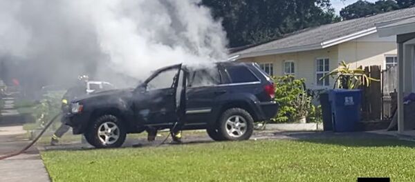 Un Galaxy Note 7 explose dans une voiture en pleine charge - Sputnik Afrique