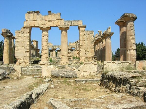 Ruines du temple de Zeus à Cyrène Ruines du temple de Zeus à Cyrène - Sputnik Afrique