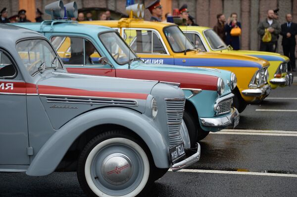 Défilé des véhicules municipaux à Moscou - Sputnik Afrique