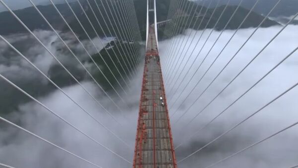 Le plus haut pont suspendu du monde construit en Chine - Sputnik Afrique