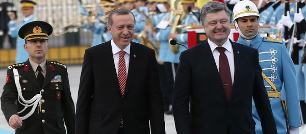 Les présidents turc et ukrainien, Recep Tayyip Erdogan et Piotr Porochenko - Sputnik Afrique