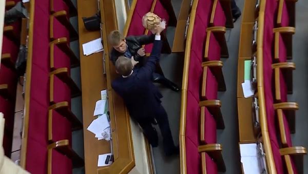 Des parlementaires ukrainiens se battent pour des biscottes - Sputnik Afrique