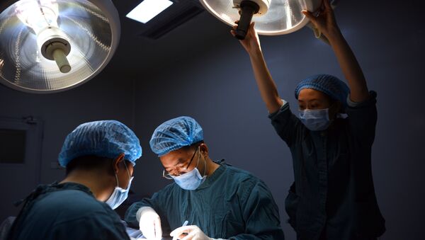 Encore un miracle des chirurgiens chinois: la séparation réussie de sœurs siamoises - Sputnik Afrique