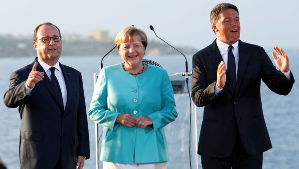 Matteo Renzi, Angela Merkel et Francois Hollande - Sputnik Afrique