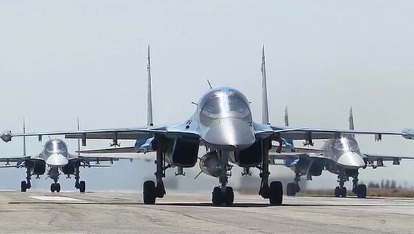 Des bombarders russes à l a base de Hmeimim en Syrie - Sputnik Afrique