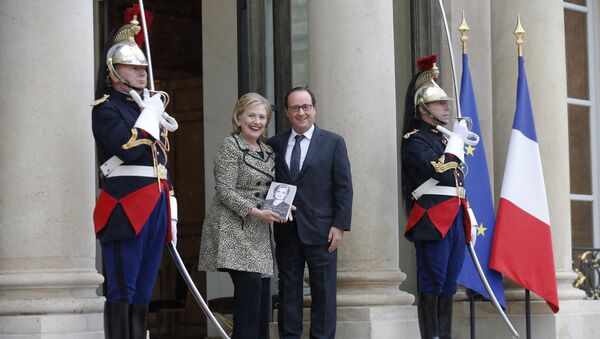 Hollande espère une victoire de Clinton - Sputnik Afrique