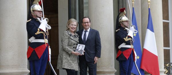 Hollande espère une victoire de Clinton - Sputnik Afrique