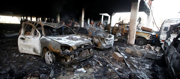 Le site à Sanaa qui a été la cible d'une frappe aérienne de la coalition arabe - Sputnik Afrique