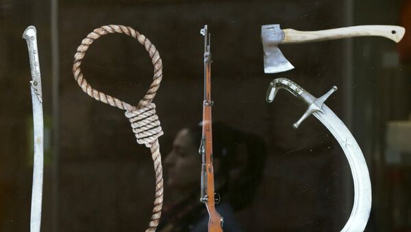 Un panneau représentant les Instruments du génocide de 1915 dans l'Empire ottoman - Sputnik Afrique