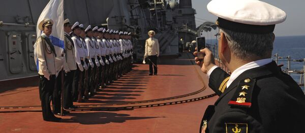 Заход ракетного крейсера Петр Великий в сирийский порт Тартус - Sputnik Afrique