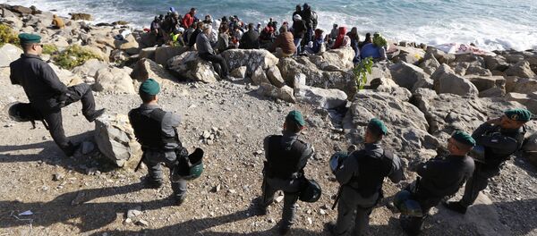 A Vintimille, à la frontière fermée, les migrants pris au piège - Sputnik Afrique