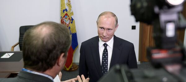 Президент РФ В. Путин дал интервью французским журналистам телеканала TF1 - Sputnik Afrique
