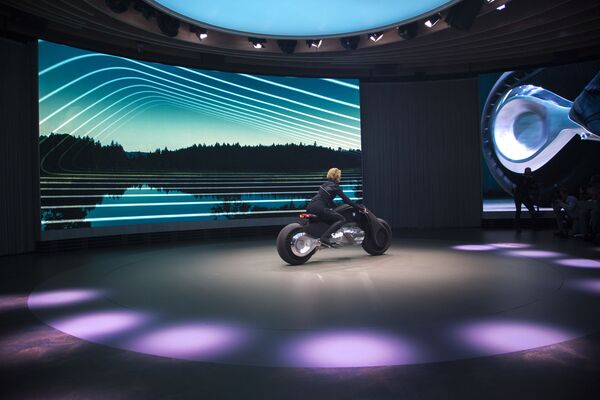 BMW présente la moto de futur - Sputnik Afrique