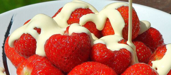 fraises à la crème - Sputnik Afrique