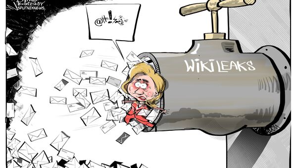 Campagne de Clinton: WikiLeaks tire une nouvelle salve - Sputnik Afrique
