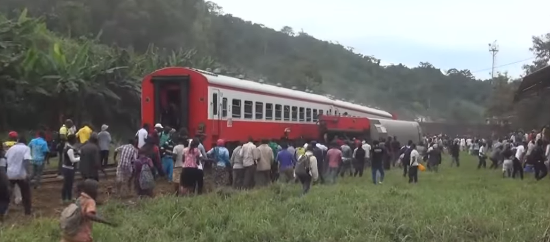 Cameroun: 53 morts dans le déraillement d'un train - Sputnik Afrique, 1920, 21.10.2016