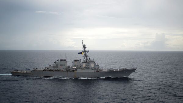 Guided-missile destroyer USS Decatur (DDG 73) operates in the South China Sea as part of the Bonhomme Richard Expeditionary Strike Group (ESG) in the South China Sea on October 13, 2016. - Sputnik Afrique