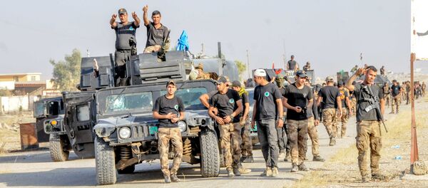 Les djihadistes plient près de Mossoul face aux Kurdes yézidis Les djihadistes plient près de Mossoul face aux Kurdes yézidis - Sputnik Afrique