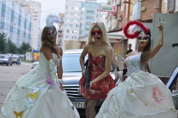 Alexandra Guseva's Monster Show - Sputnik Afrique