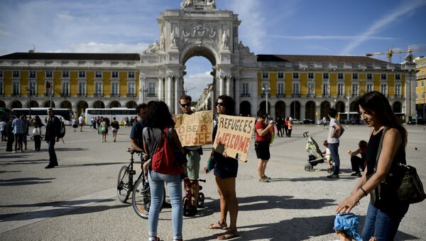 Une manifestation de soutien aux migrants à Lisbonne - Sputnik Afrique