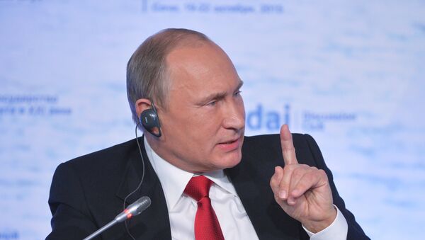 Vladimir Poutine lors d'une réunion du club Valdaï - Sputnik Afrique