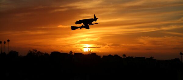 Des sorcières du monde entier ensorcèleront Trump - Sputnik Afrique