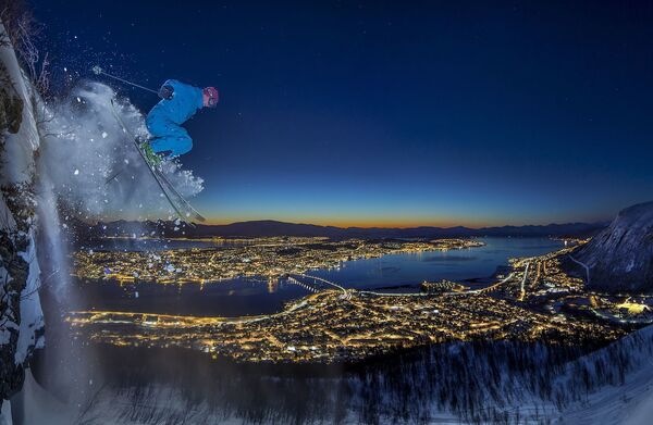 Фотография Arctic urban skiing норвежского фотографа Audun Rikardsen - Sputnik Afrique