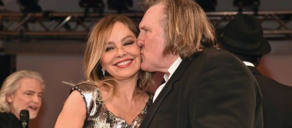 Ornella Muti et Gérard Depardieu - Sputnik Afrique