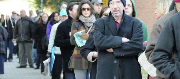 Les électeurs américains près d'un bureau de vote - Sputnik Afrique