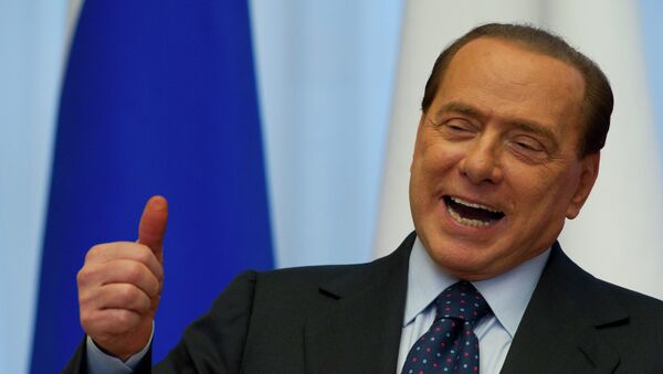 Silvio Berlusconi sta per vendere Milan.Cinquecento milioni di euro per il 51% della squdra.  Questa e` l'offerta del broker thailandese Bee Teacheubol, - Sputnik Afrique