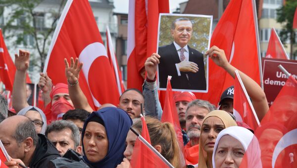 Des milliers de Kurdes dans les rues de Cologne pour protester contre Erdogan - Sputnik Afrique
