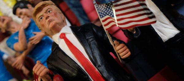 Statuette de Donald Trump - Sputnik Afrique