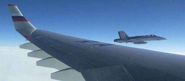 Rapprochement dangereux des avions russe et suisse - Sputnik Afrique