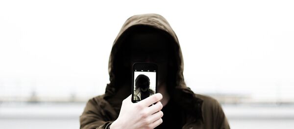 Mobile phone user - Sputnik Afrique