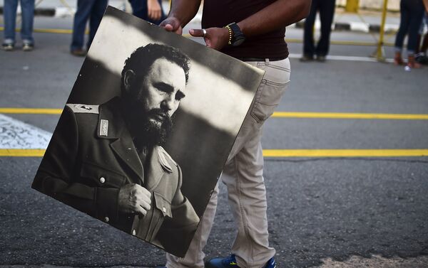 Un million de Cubains ont honoré la mémoire de Fidel Castro - Sputnik Afrique