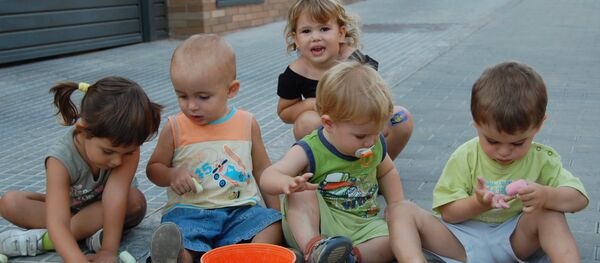 Des enfants espagnoles - Sputnik Afrique